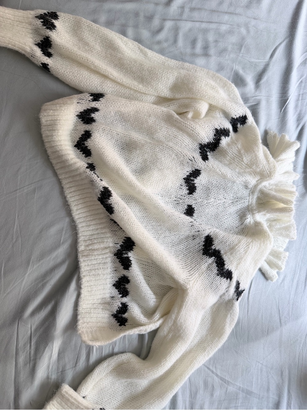 Kimchi Blue White Cardigan with Black Heart Chevron Accents - Picture 2 of 6